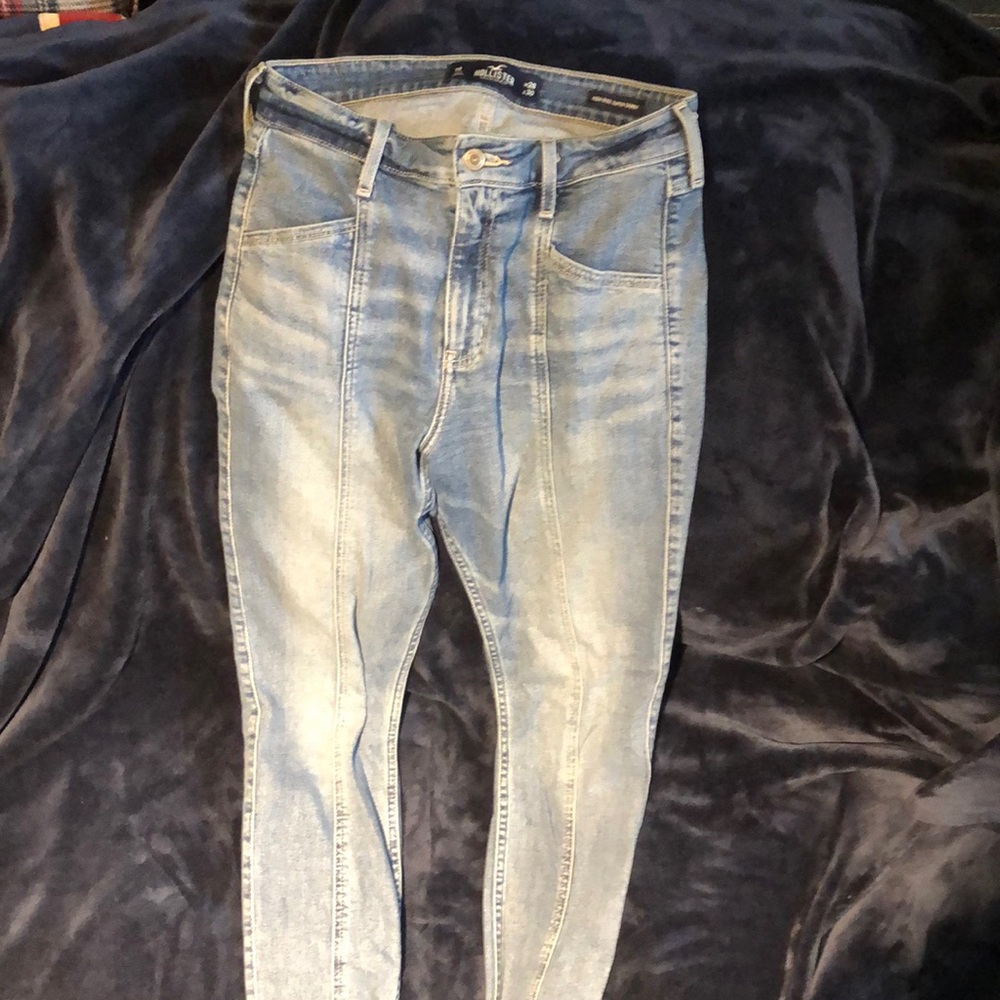 Hollister jeans